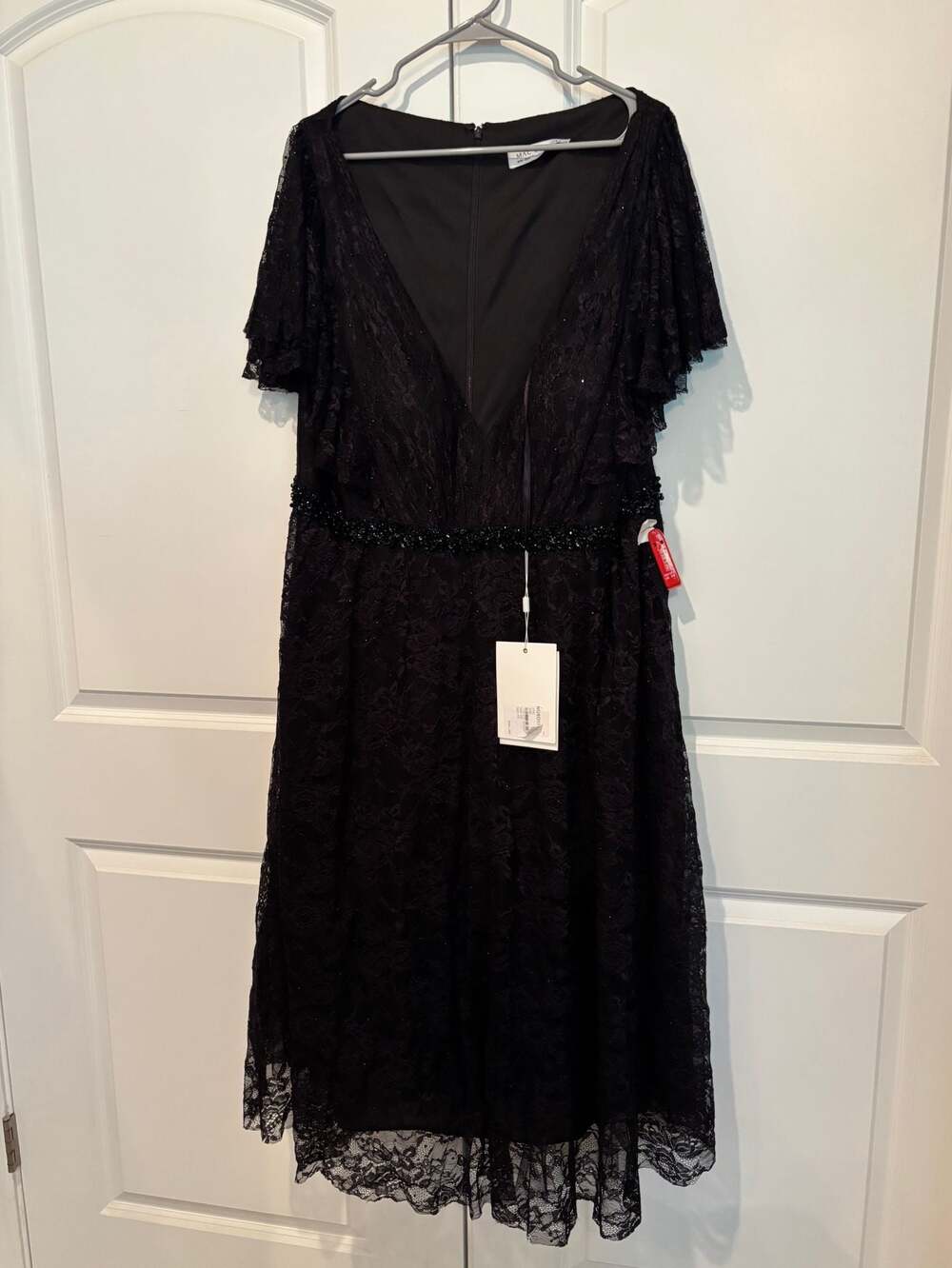 Mac Duggal Lace V-Neck Beaded Flutter Sleeve Midi Dress Black 22W